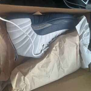 Jordan Men's White and Dark Blue Sneakers